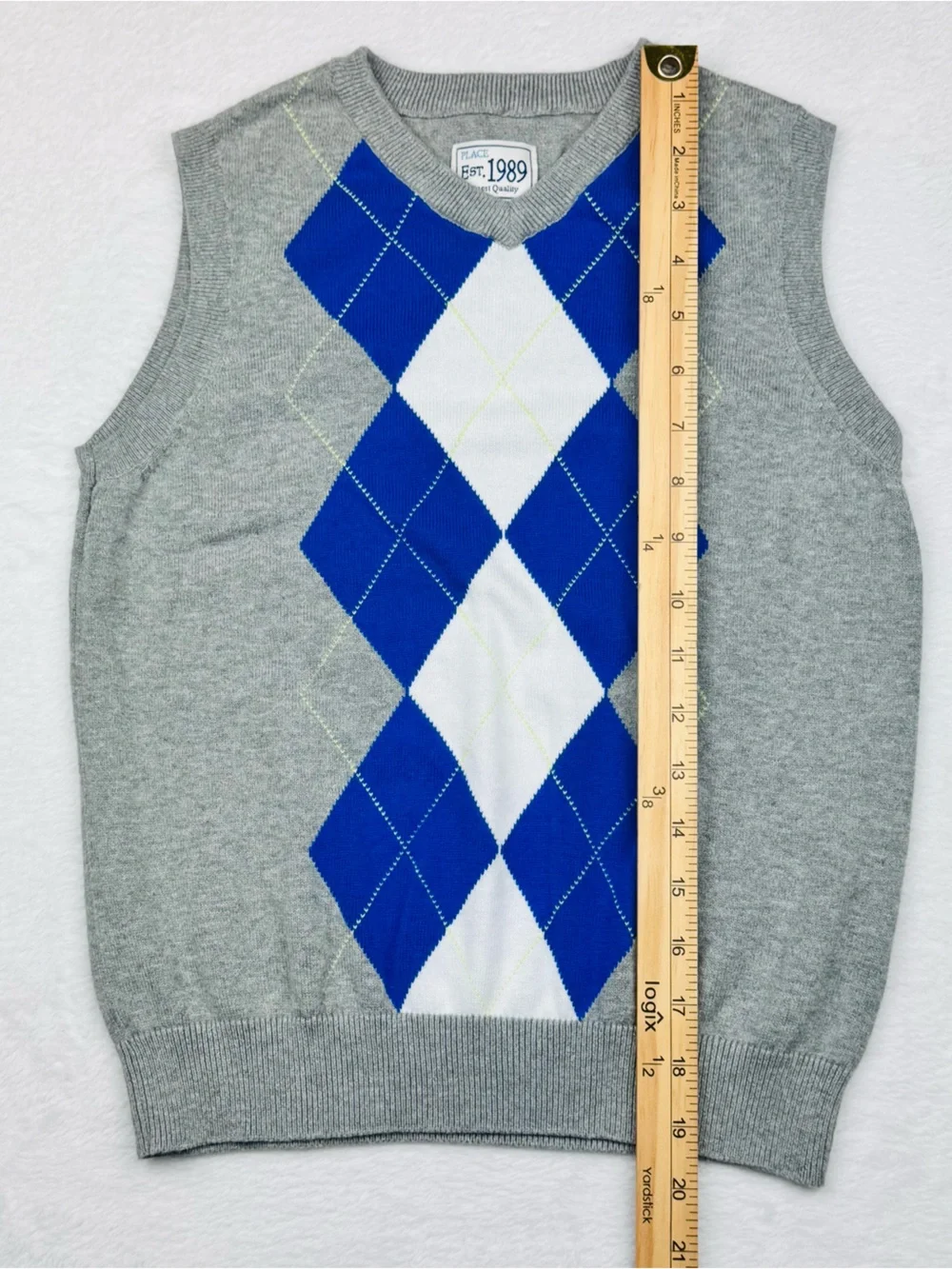 The Children’s Place Lot of 2 Boys Sweater Vest. Both size M (7/8).